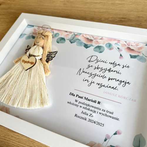 Ramka z dedykacją z aniołkiem prezent dla nauczyciela podziękowanie zakończenie roku dzień edukacji narodowej prezenty ręcznie robione anioł makrama