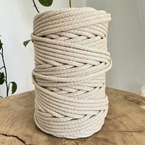 Sznurek do szycia na maszynie do szycia toreb dywanów osłonek jasny beż 100 m 6 mm z rdzeniem