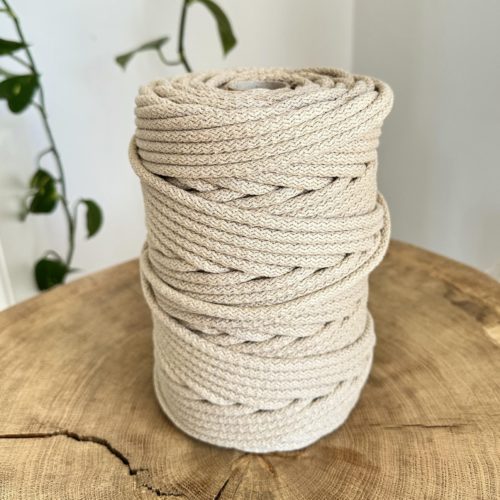 Sznurek do szycia na maszynie do szycia toreb dywanów osłonek jasny beż 100 m 6 mm z rdzeniem