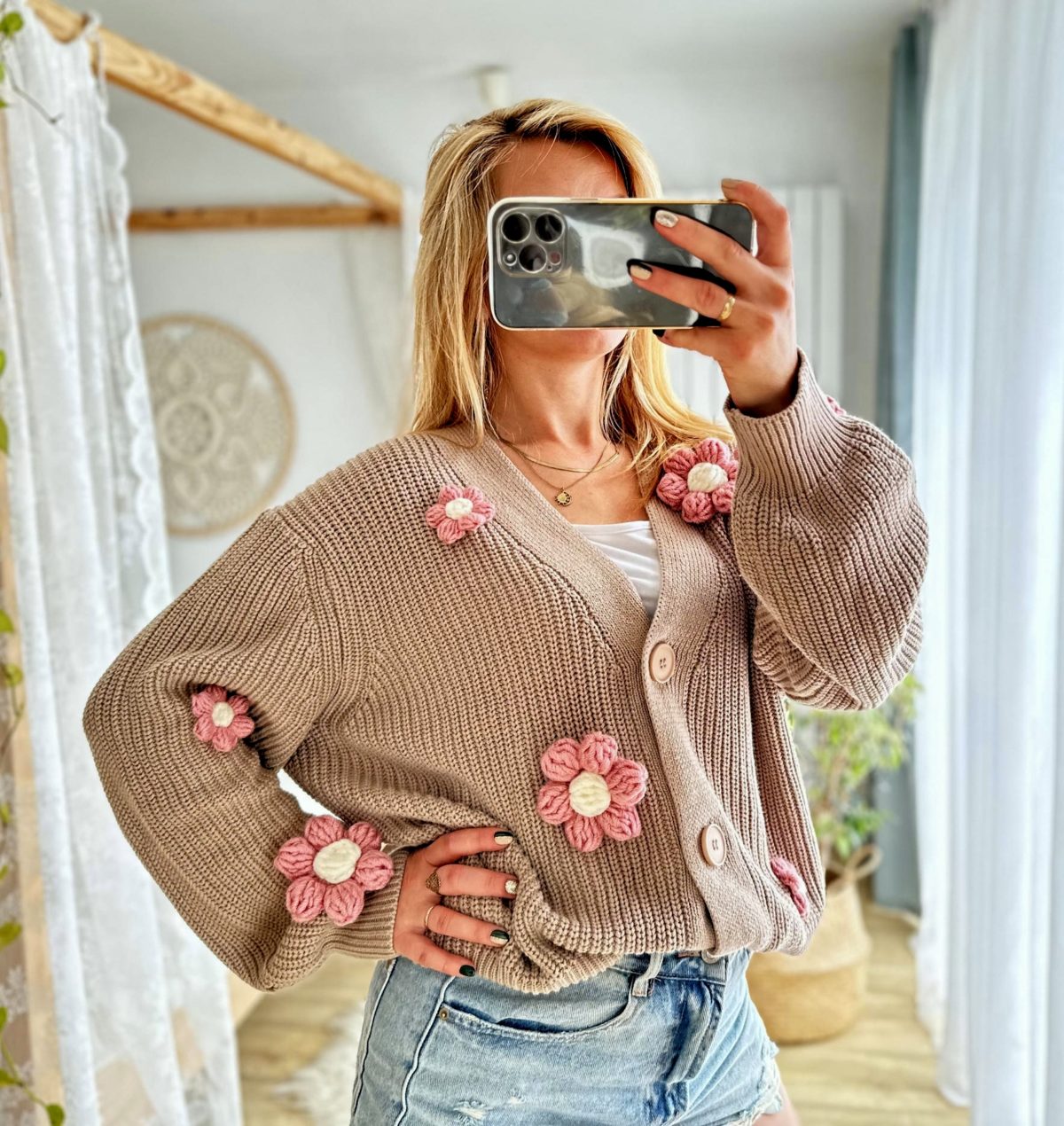 Beżowy sweter z różowymi kwiatami 3d na szydełku z włóczki bawełniany modny kardigan jesienny sweter oversize ciepły