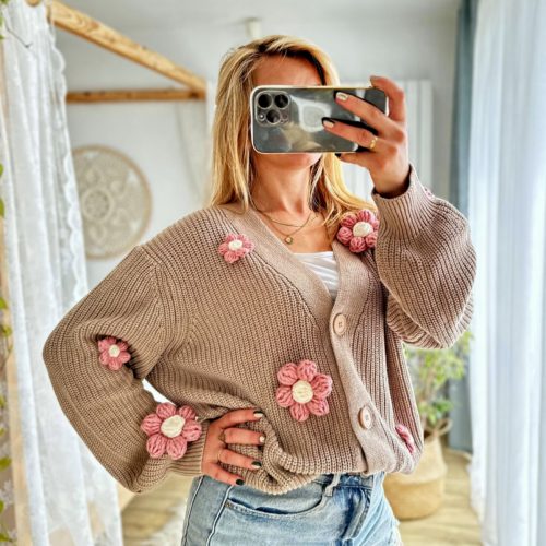 Beżowy sweter z różowymi kwiatami 3d na szydełku z włóczki bawełniany modny kardigan jesienny sweter oversize ciepły