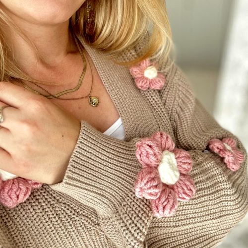 Beżowy sweter z różowymi kwiatami 3d na szydełku z włóczki bawełniany modny kardigan jesienny sweter oversize ciepły