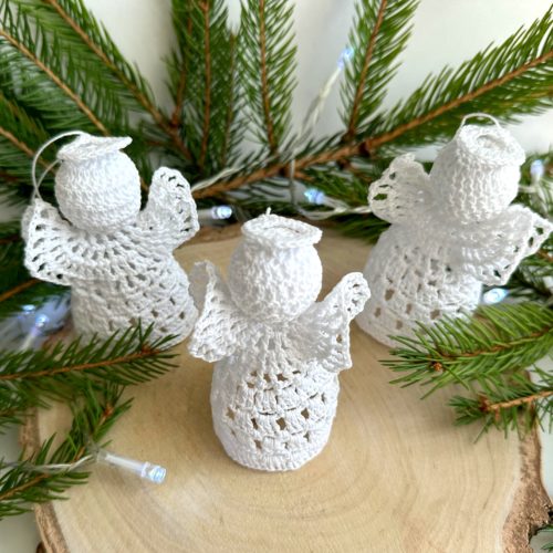 Aniołki na szydełku na choinkę małe delikatne aniołki z kordonka lekie ażurowe urocze ręcznie robione rękodzieło polskie białe aniołki, aniołek na szydełku na choinkę ozdoby na choinke białe