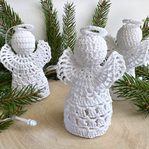 Aniołki na szydełku na choinkę małe delikatne aniołki z kordonka lekie ażurowe urocze ręcznie robione rękodzieło polskie białe aniołki, aniołek na szydełku na choinkę ozdoby na choinke białe