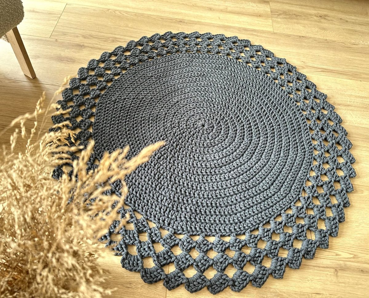 Dywanik na szydełku grafitowy ze sznurka ręcznie robiony bawełniany okrągły do salonu sypialni ażurowy w stylu boho skandynawskim