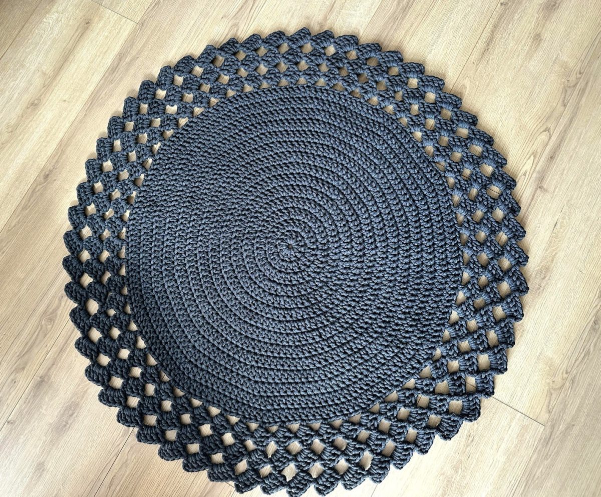 Dywanik na szydełku grafitowy ze sznurka ręcznie robiony bawełniany okrągły do salonu sypialni ażurowy w stylu boho skandynawskim