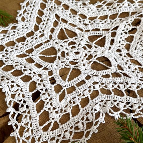 Gwiazda na szydełku serwetka świąteczna na boze narodzenie świateczne rękodzieło boże narodzenie dekoracje na szydełku ozdoby serweta gwiazda biała