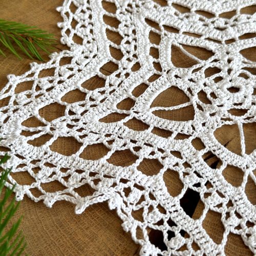 Gwiazda na szydełku serwetka świąteczna na boze narodzenie świateczne rękodzieło boże narodzenie dekoracje na szydełku ozdoby serweta gwiazda biała