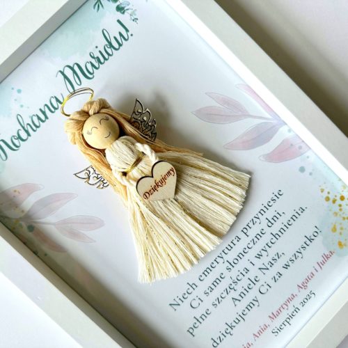 Prezent na emeryturę anioł w ramce rękodzieło, prezent na emeryturę dla koleżanki anioł makrama ramka z dedykacją personalizowany prezent upominek symboliczny