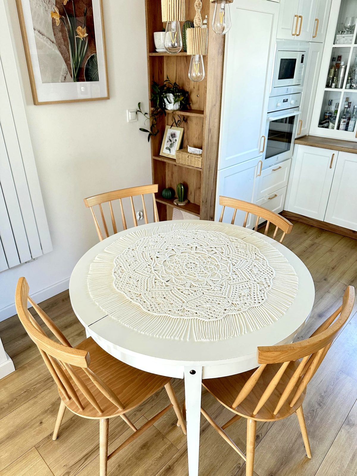 Serweta makrama kremowa okrągła na stół ręcznie pleciona rękodzieło polskie, serweta duża 87 cm na stoł nowoczesna z frędzlami