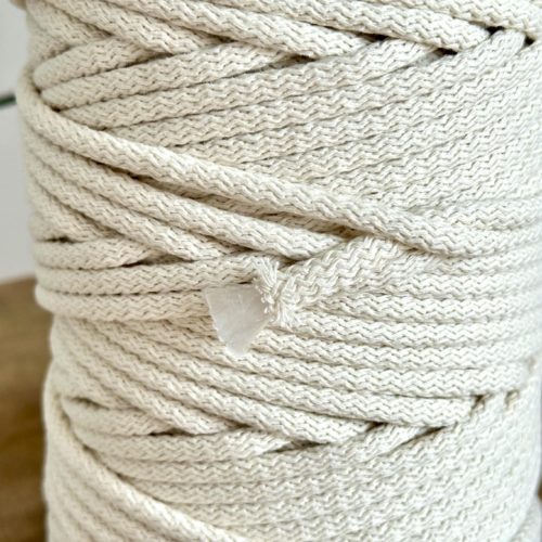 Sznurek do szycia na maszyni toreb ecru kremowy 100 metrów