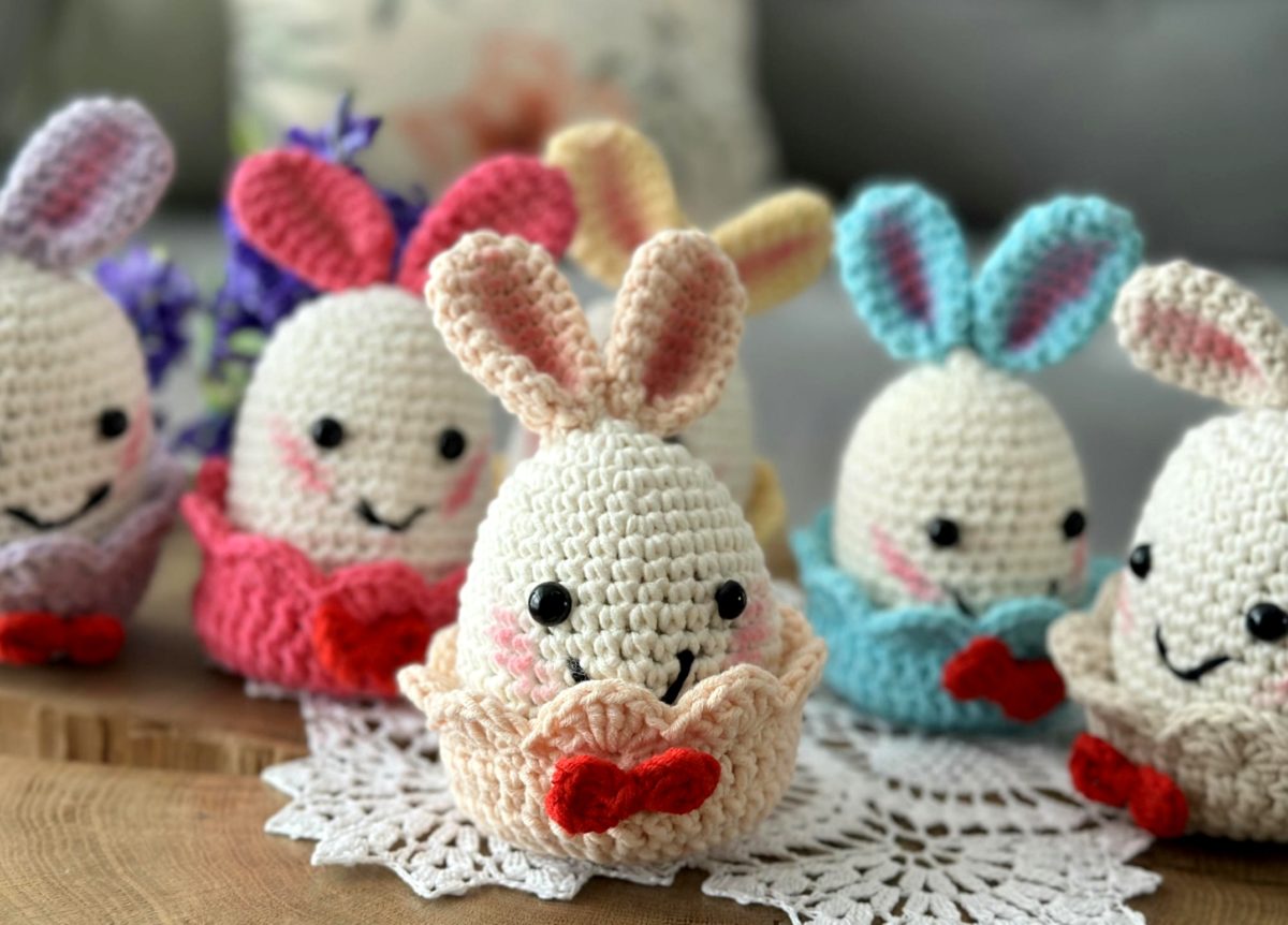 Zajączki wielkanocne na szydełku w koszyczkach kolorowe wielkanocne zające króliki dekoracje handmade wielkanoc 2026