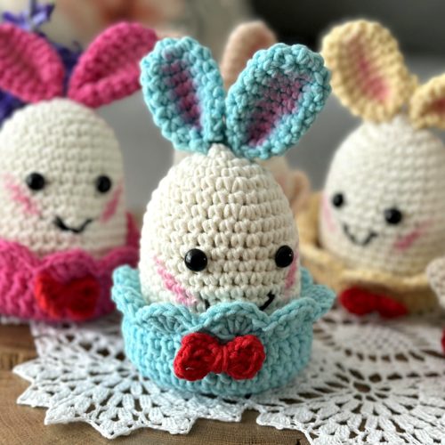 Zajączki wielkanocne na szydełku w koszyczkach kolorowe wielkanocne zające króliki dekoracje handmade wielkanoc 2026