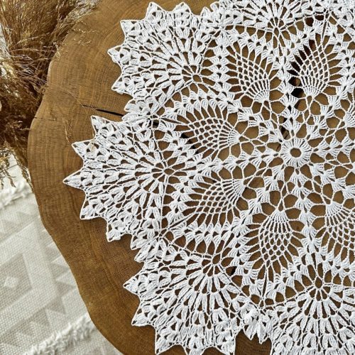 Serwetka na szydełku z kordonka 50 cm biała do koszyczka serwetka wielkanocna na stół komodę boho ręcznie robiona biała polskie rękodzieło