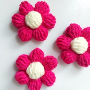 Duże kwiaty z włóczki na szydełku 3d różowwe fuksja do swetra do naszycia
