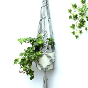 Kwietnik szary makramowy, kwietnik pleciony szary, kwietnik na bluszcza