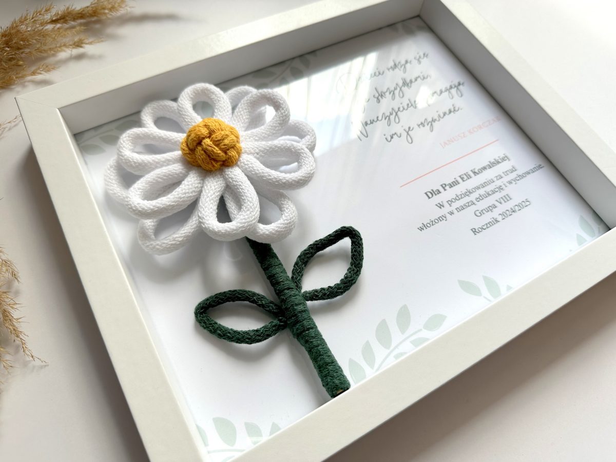 Ramka podziękowanie dla nauczyciela wychowawczyni wychowawcy prezent podziękowanie upominek symboliczny z dedykacją personalizowany preent kwiaty dla nauczycielki kwiaty dla wychowawczyni stokrotki dla nauczyciela rękodzieło polskie prezent pakowany