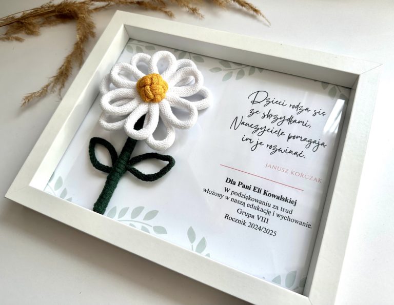 Ramka podziękowanie dla nauczyciela wychowawczyni wychowawcy prezent podziękowanie upominek symboliczny z dedykacją personalizowany preent kwiaty dla nauczycielki kwiaty dla wychowawczyni stokrotki dla nauczyciela rękodzieło polskie prezent pakowany