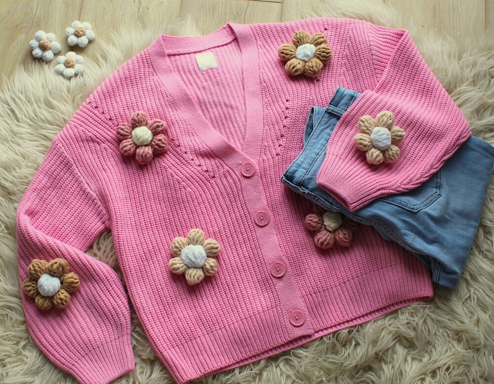 Różowy sweter z kwiatami 3D, damski kardigan oversize 