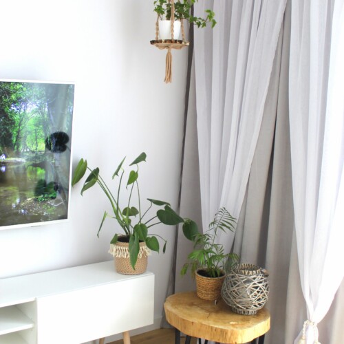 Kwietnik boho dekoracje, kwietnik karmelowy z deską