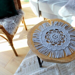 Serwetka makrama szara ze sznurka, nowoczesna serwetka z frędzlami, serwetka naturalna na szydełku do salonu, serwetka na komodę, serwetka z makramy, serwetka na szydełku