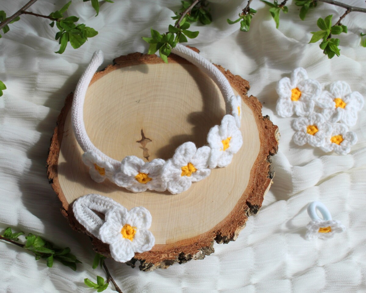 Wianek na głowę duże kwiaty opaska kwiatowy, wianek na boże ciało dl dziewczynki wianek komunijny, stokrotki rumianki boho wianek na glowę handmade na szydełku z włóczki