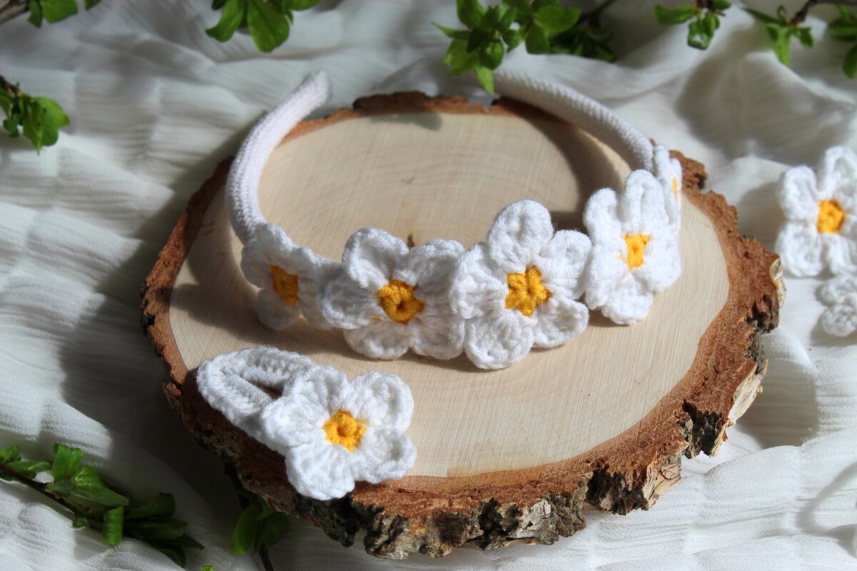 Wianek na głowę duże kwiaty opaska kwiatowy, wianek na boże ciało dl dziewczynki wianek komunijny, stokrotki rumianki boho wianek na glowę handmade na szydełku z włóczki